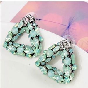 Green gorgeous earrings